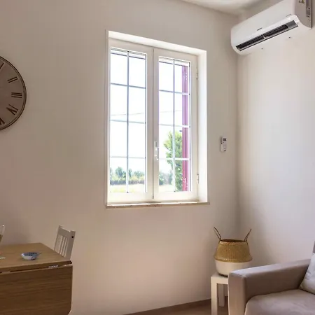 Boga & Vopa House * 萨维勒特里